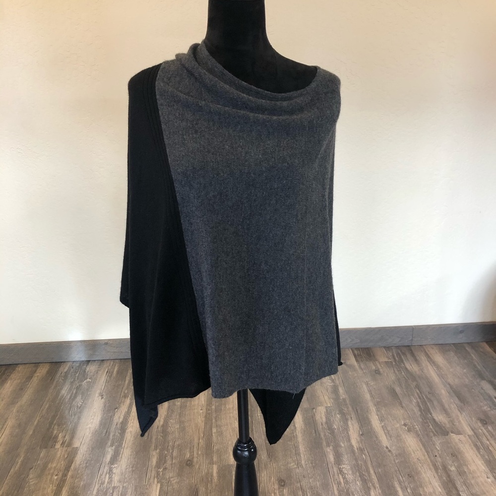 Celeste poncho